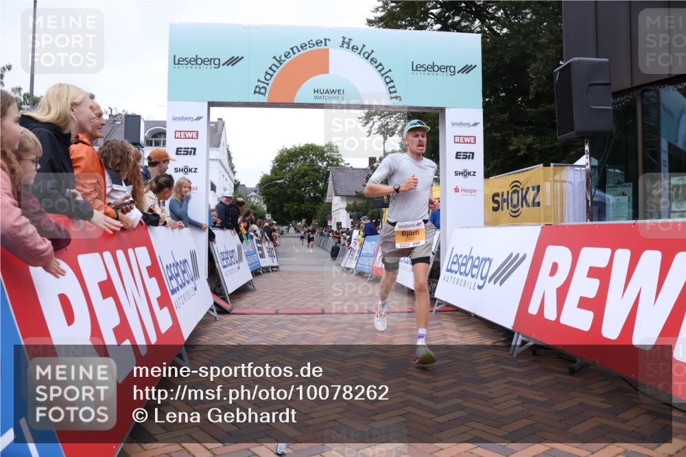 30.08.2026 - Blankeneser Heldenlauf Lena Gebhardt http://msf.ph/oto/10078262 30.08.2026 11:33:51 Ziel 2497 meine-sportfotos.de