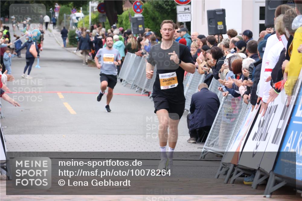 30.08.2026 - Blankeneser Heldenlauf Lena Gebhardt http://msf.ph/oto/10078264 30.08.2026 11:33:54 Ziel 2497 meine-sportfotos.de