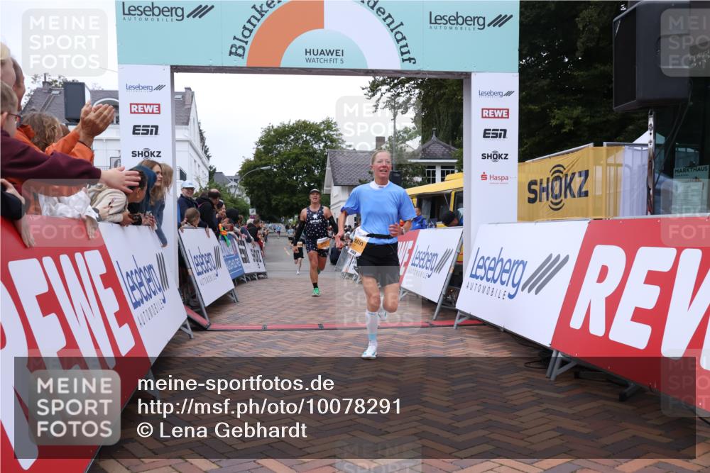 30.08.2026 - Blankeneser Heldenlauf Lena Gebhardt http://msf.ph/oto/10078291 30.08.2026 11:34:30 Ziel 2106, 2317, 2356 meine-sportfotos.de