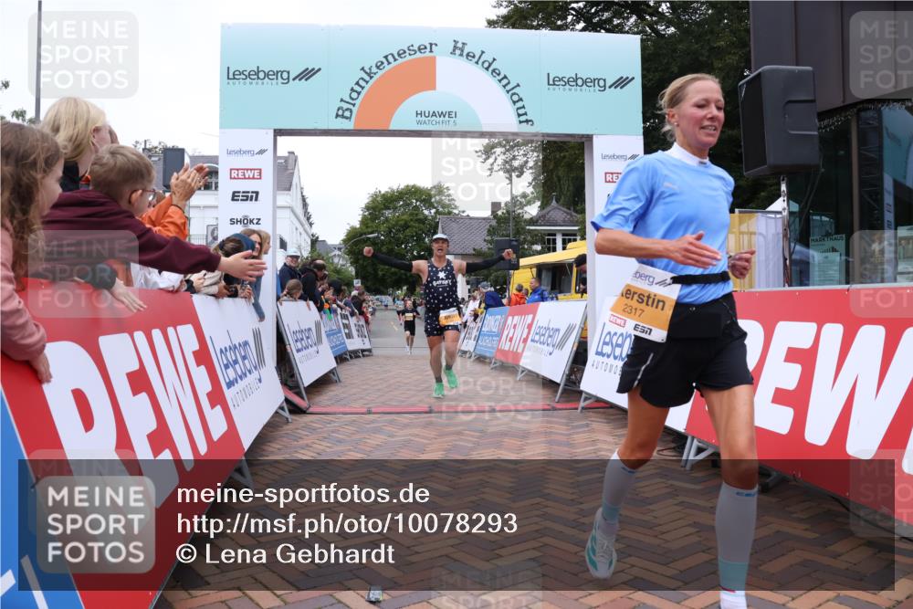 30.08.2026 - Blankeneser Heldenlauf Lena Gebhardt http://msf.ph/oto/10078293 30.08.2026 11:34:31 Ziel 2317, 2356, 2478 meine-sportfotos.de
