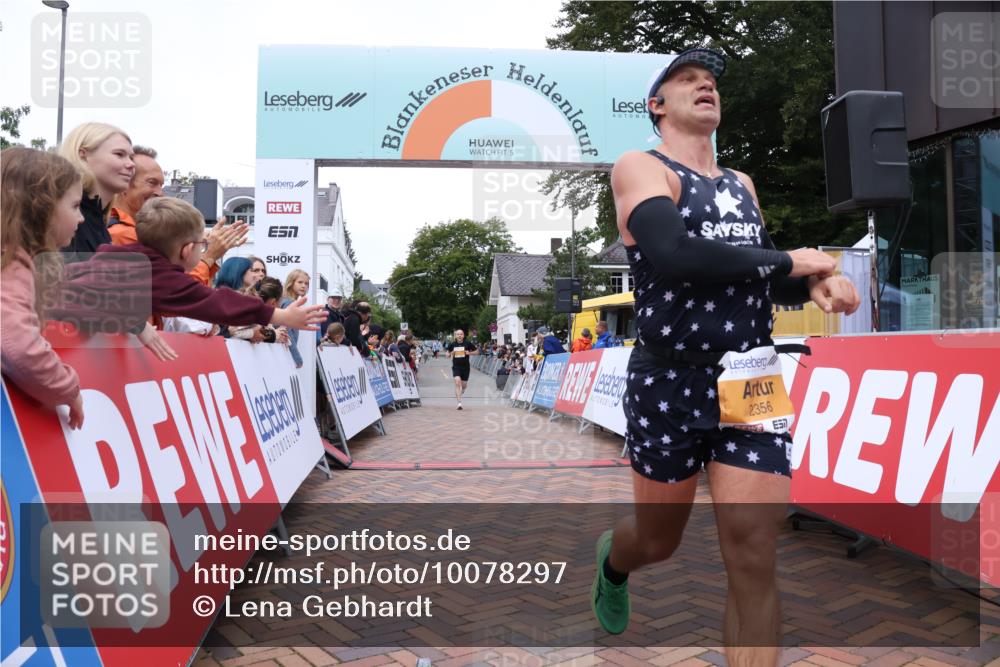 30.08.2026 - Blankeneser Heldenlauf Lena Gebhardt http://msf.ph/oto/10078297 30.08.2026 11:34:33 Ziel 2317, 2356, 2478 meine-sportfotos.de