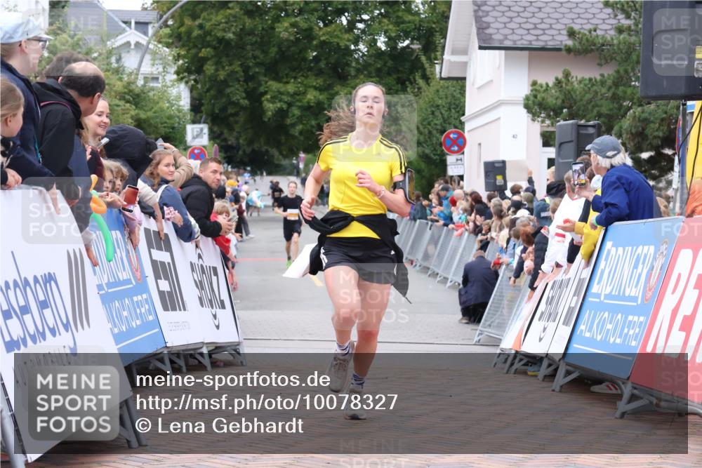 30.08.2026 - Blankeneser Heldenlauf Lena Gebhardt http://msf.ph/oto/10078327 30.08.2026 11:35:01 Ziel 2806, 2849 meine-sportfotos.de