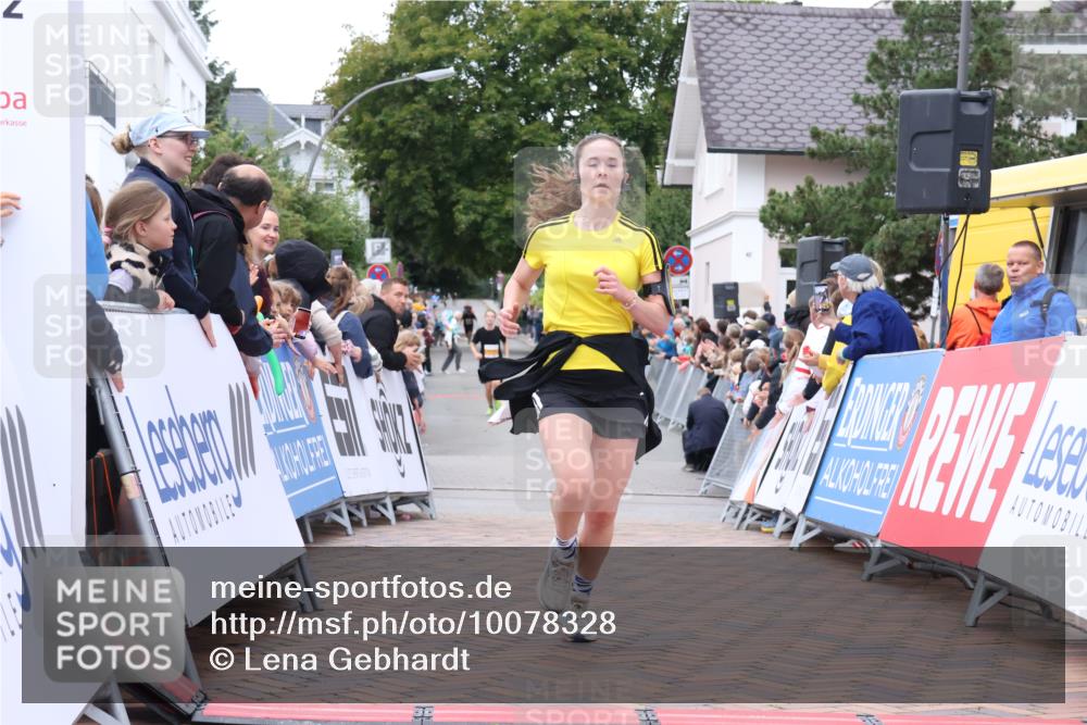 30.08.2026 - Blankeneser Heldenlauf Lena Gebhardt http://msf.ph/oto/10078328 30.08.2026 11:35:02 Ziel 2806, 2849 meine-sportfotos.de
