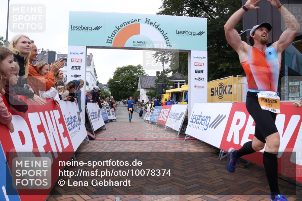 30.08.2026 - Blankeneser Heldenlauf Lena Gebhardt http://msf.ph/oto/10078374 30.08.2026 11:36:14 Ziel 2053, 2774, 2848 meine-sportfotos.de