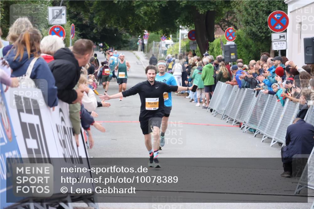 30.08.2026 - Blankeneser Heldenlauf Lena Gebhardt http://msf.ph/oto/10078389 30.08.2026 11:37:04 Ziel  meine-sportfotos.de