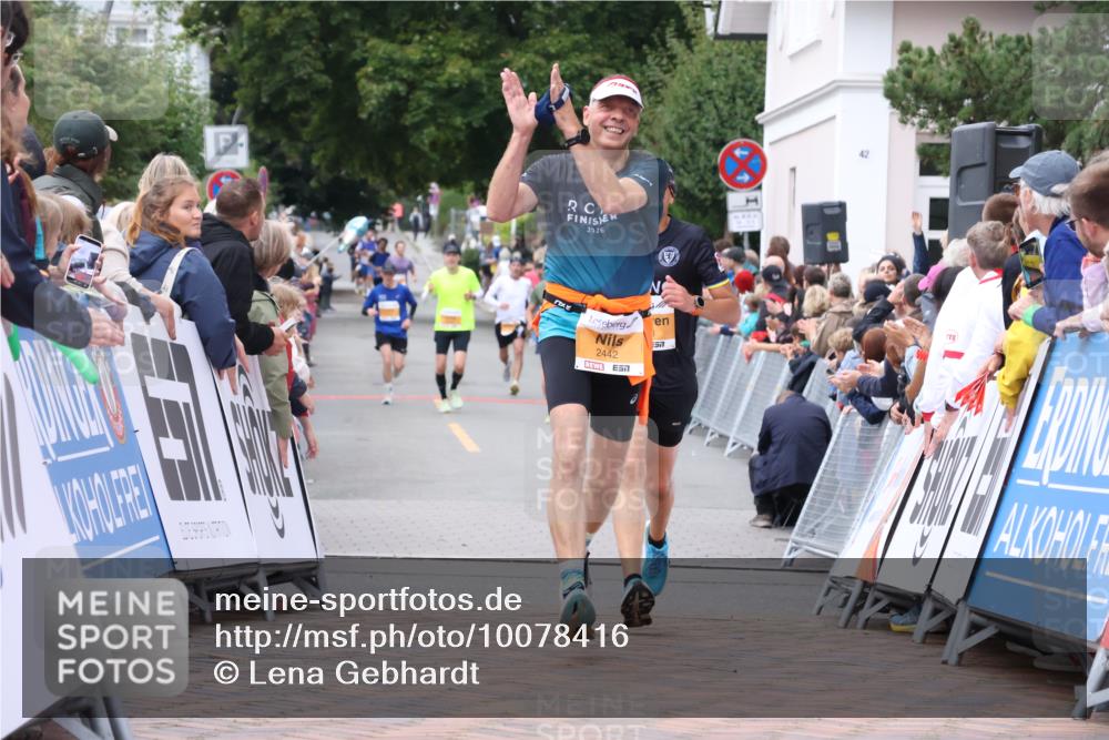 30.08.2026 - Blankeneser Heldenlauf Lena Gebhardt http://msf.ph/oto/10078416 30.08.2026 11:37:52 Ziel 2346, 2442 meine-sportfotos.de