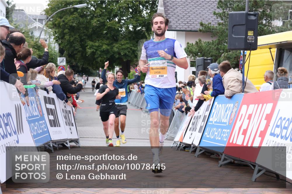 30.08.2026 - Blankeneser Heldenlauf Lena Gebhardt http://msf.ph/oto/10078445 30.08.2026 11:38:20 Ziel 2190, 2458, 2814, 2817 meine-sportfotos.de