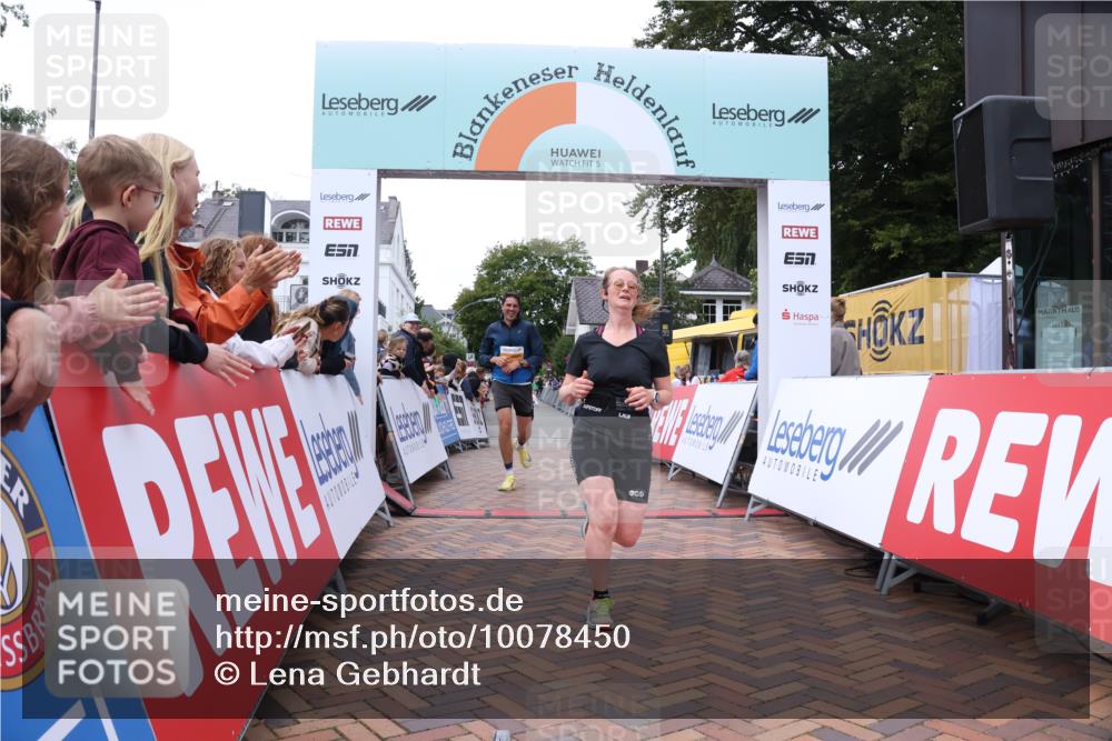 30.08.2026 - Blankeneser Heldenlauf Lena Gebhardt http://msf.ph/oto/10078450 30.08.2026 11:38:23 Ziel 2190, 2458, 2814 meine-sportfotos.de