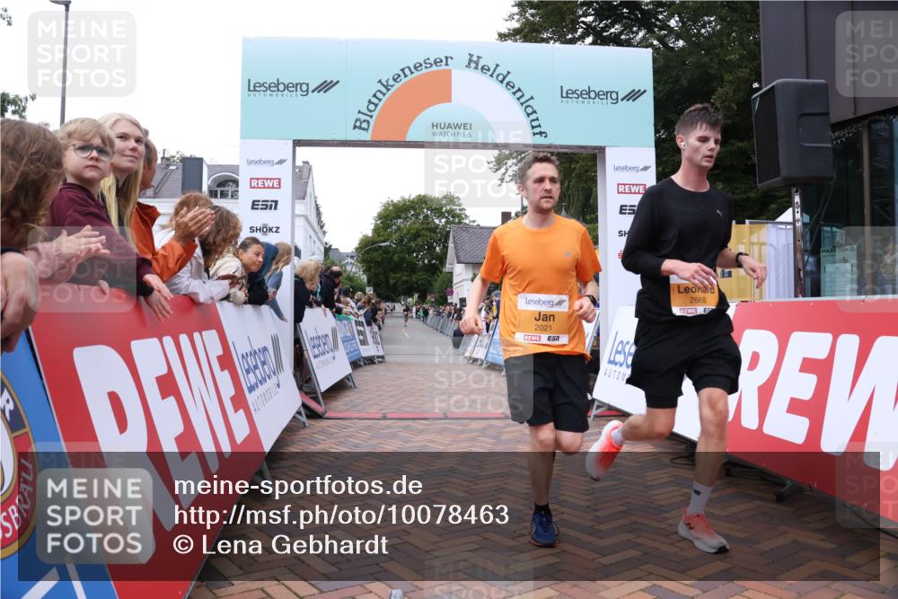 30.08.2026 - Blankeneser Heldenlauf Lena Gebhardt http://msf.ph/oto/10078463 30.08.2026 11:38:31 Ziel 2021, 2668, 2814, 2845 meine-sportfotos.de