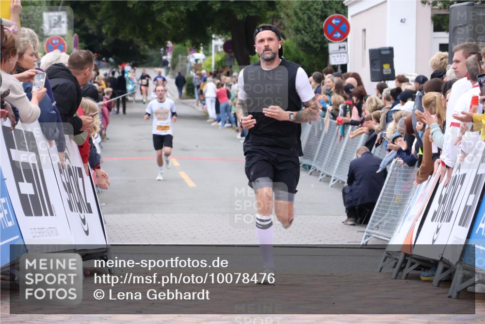 30.08.2026 - Blankeneser Heldenlauf Lena Gebhardt http://msf.ph/oto/10078476 30.08.2026 11:38:56 Ziel 2043, 2655 meine-sportfotos.de