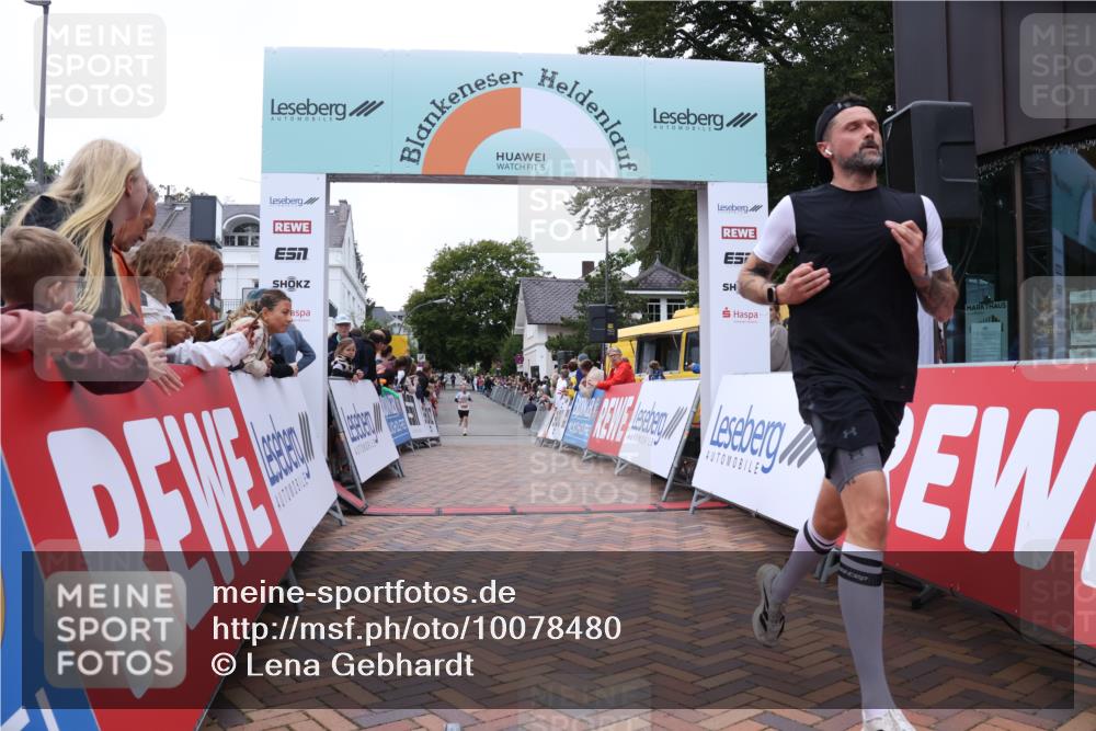 30.08.2026 - Blankeneser Heldenlauf Lena Gebhardt http://msf.ph/oto/10078480 30.08.2026 11:38:59 Ziel 2043, 2655 meine-sportfotos.de