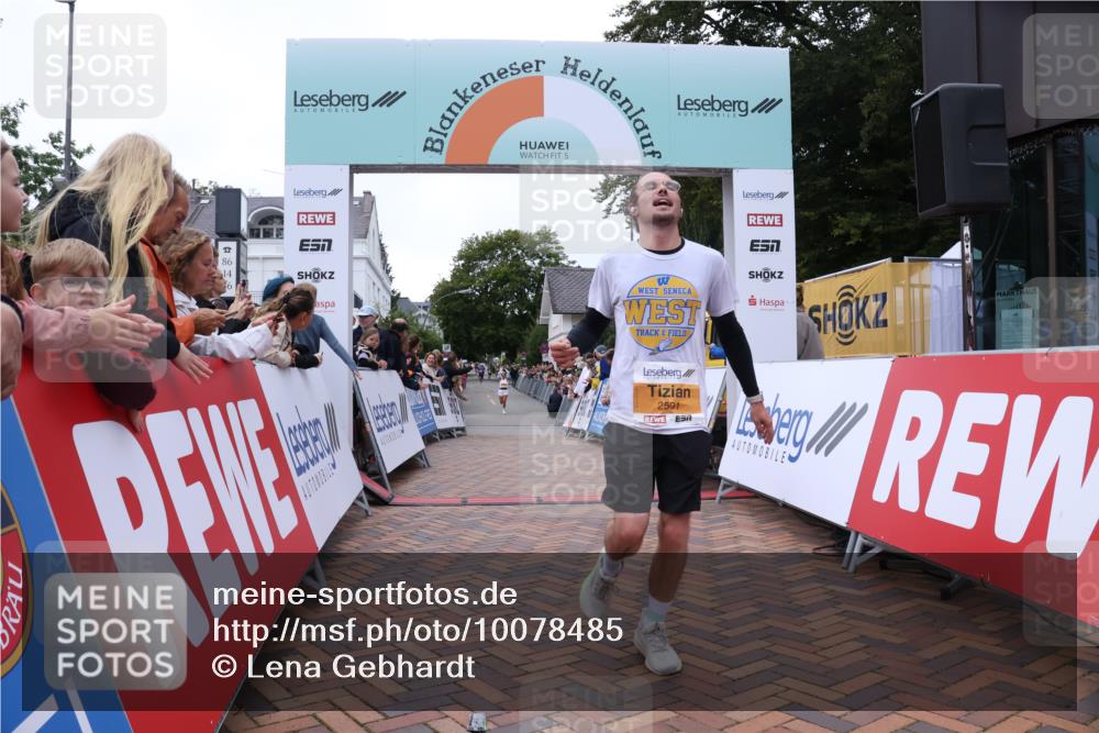 30.08.2026 - Blankeneser Heldenlauf Lena Gebhardt http://msf.ph/oto/10078485 30.08.2026 11:39:06 Ziel 2591, 2655 meine-sportfotos.de