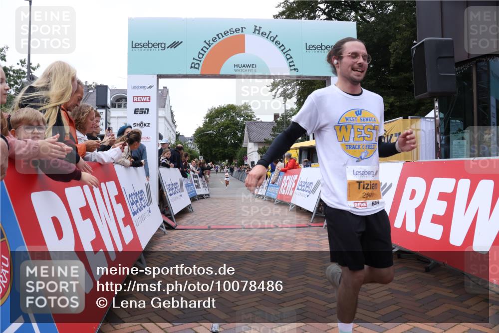 30.08.2026 - Blankeneser Heldenlauf Lena Gebhardt http://msf.ph/oto/10078486 30.08.2026 11:39:06 Ziel 2591, 2655 meine-sportfotos.de