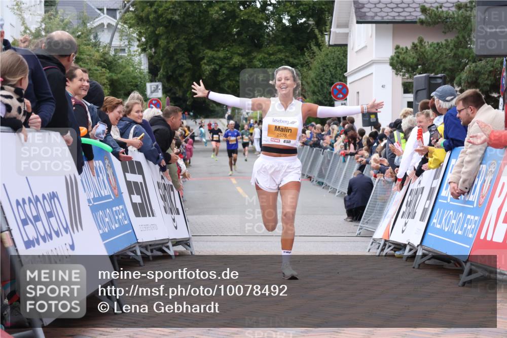 30.08.2026 - Blankeneser Heldenlauf Lena Gebhardt http://msf.ph/oto/10078492 30.08.2026 11:39:11 Ziel 2578, 2591 meine-sportfotos.de