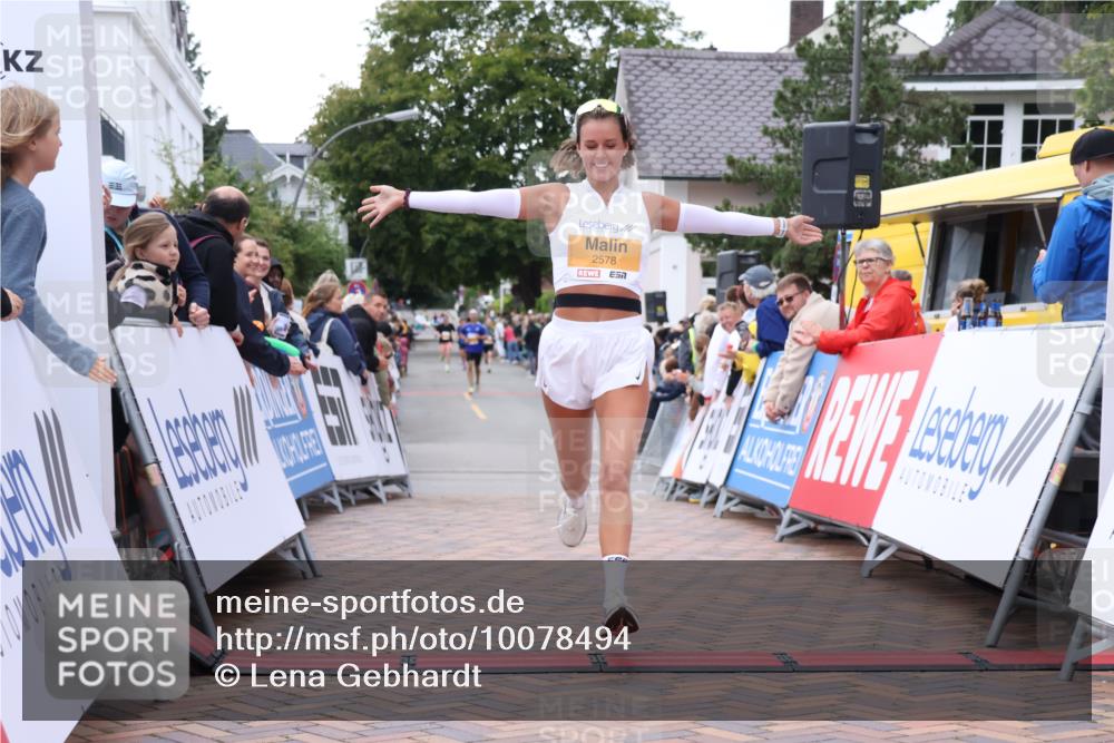 30.08.2026 - Blankeneser Heldenlauf Lena Gebhardt http://msf.ph/oto/10078494 30.08.2026 11:39:12 Ziel 2578, 2591 meine-sportfotos.de