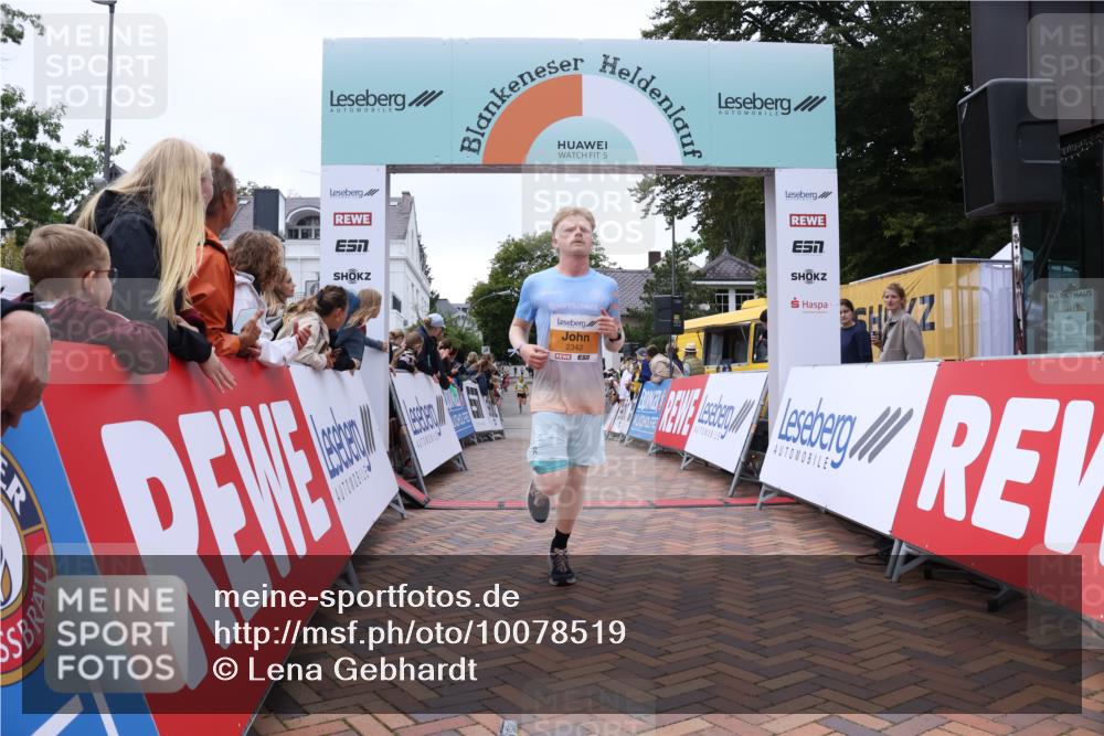 30.08.2026 - Blankeneser Heldenlauf Lena Gebhardt http://msf.ph/oto/10078519 30.08.2026 11:39:46 Ziel 2342 meine-sportfotos.de