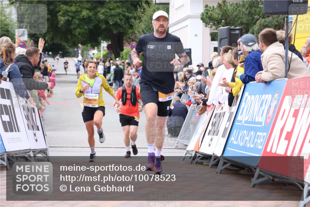 30.08.2026 - Blankeneser Heldenlauf Lena Gebhardt http://msf.ph/oto/10078523 30.08.2026 11:39:49 Ziel 2102, 2342, 2757 meine-sportfotos.de