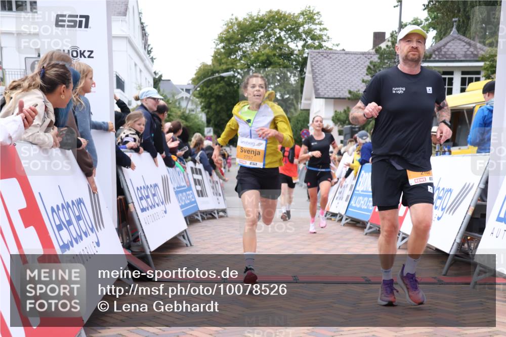 30.08.2026 - Blankeneser Heldenlauf Lena Gebhardt http://msf.ph/oto/10078526 30.08.2026 11:39:52 Ziel 2102, 2342, 2757, 2833, 2948 meine-sportfotos.de