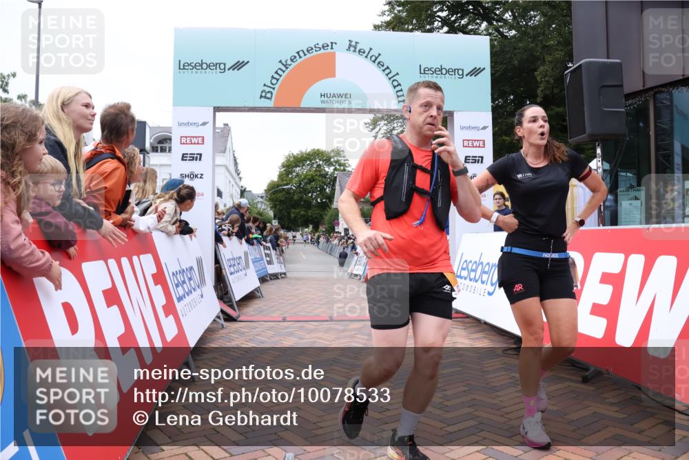 30.08.2026 - Blankeneser Heldenlauf Lena Gebhardt http://msf.ph/oto/10078533 30.08.2026 11:39:56 Ziel 2102, 2757, 2833, 2948 meine-sportfotos.de