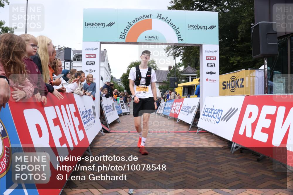 30.08.2026 - Blankeneser Heldenlauf Lena Gebhardt http://msf.ph/oto/10078548 30.08.2026 11:40:40 Ziel 2134 meine-sportfotos.de