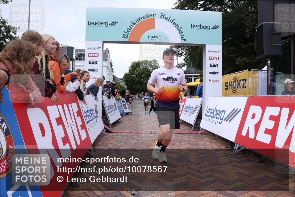 30.08.2026 - Blankeneser Heldenlauf Lena Gebhardt http://msf.ph/oto/10078567 30.08.2026 11:41:06 Ziel 2069, 2484, 2823 meine-sportfotos.de