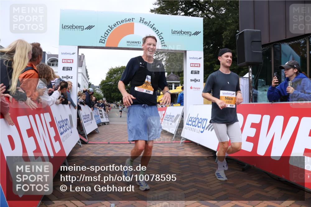 30.08.2026 - Blankeneser Heldenlauf Lena Gebhardt http://msf.ph/oto/10078595 30.08.2026 11:41:53 Ziel 2361, 2424, 2797 meine-sportfotos.de