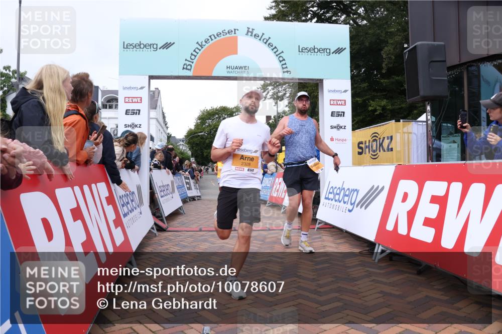 30.08.2026 - Blankeneser Heldenlauf Lena Gebhardt http://msf.ph/oto/10078607 30.08.2026 11:42:11 Ziel 2328, 2432, 2520 meine-sportfotos.de