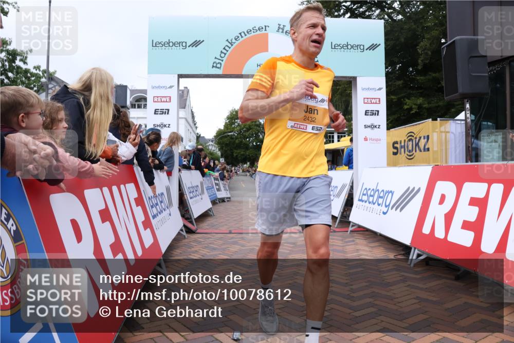 30.08.2026 - Blankeneser Heldenlauf Lena Gebhardt http://msf.ph/oto/10078612 30.08.2026 11:42:16 Ziel 2328, 2432, 2520 meine-sportfotos.de