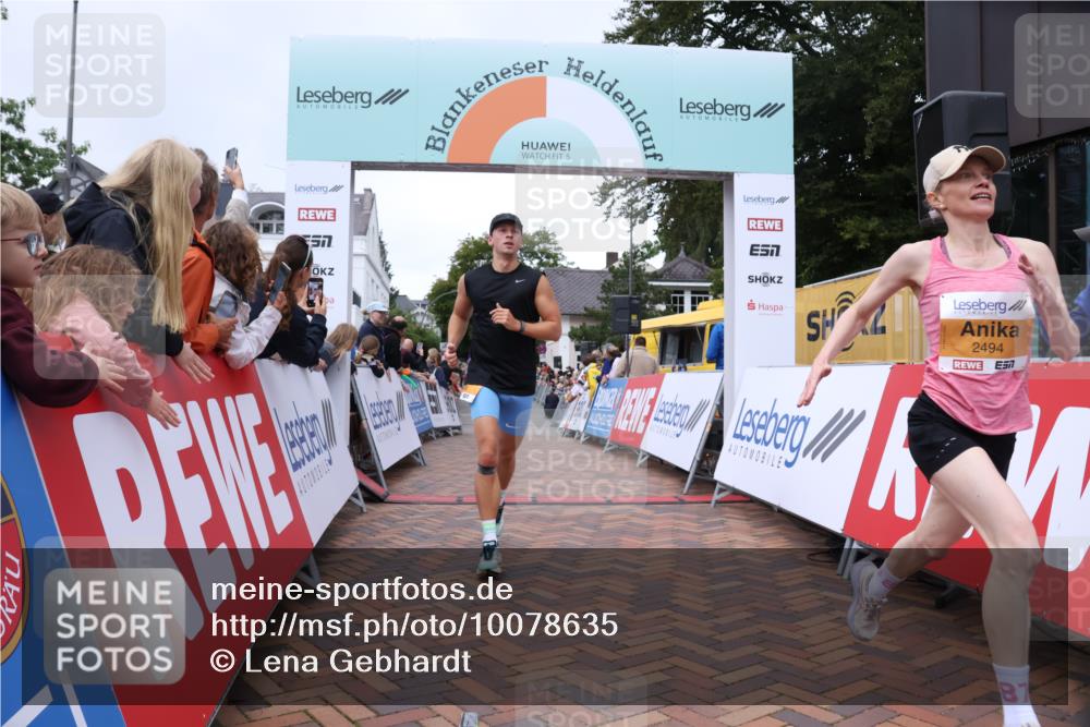 30.08.2026 - Blankeneser Heldenlauf Lena Gebhardt http://msf.ph/oto/10078635 30.08.2026 11:42:51 Ziel 2032, 2465, 2494, 2563 meine-sportfotos.de