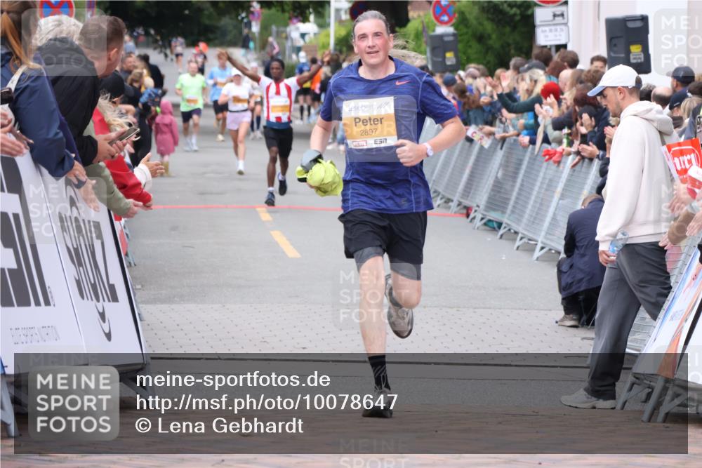 30.08.2026 - Blankeneser Heldenlauf Lena Gebhardt http://msf.ph/oto/10078647 30.08.2026 11:43:02 Ziel 2437, 2897 meine-sportfotos.de