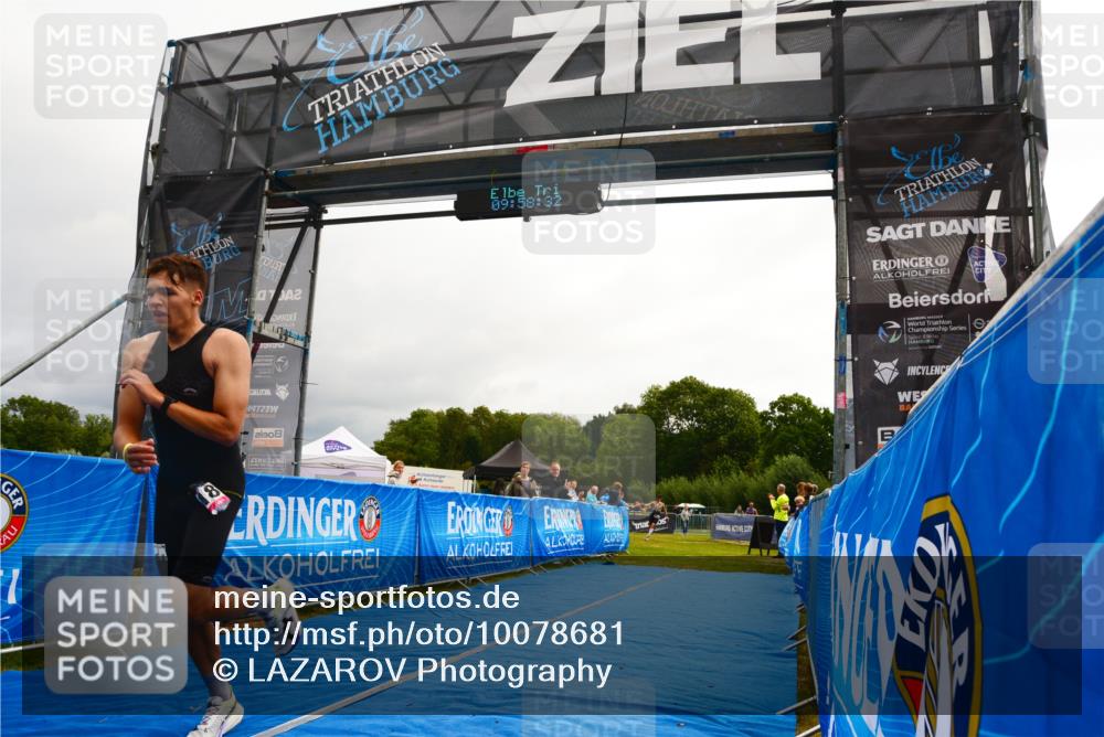 30.08.2026 - Elbe Triathlon Hamburg LAZAROV Photography http://msf.ph/oto/10078681 30.08.2026 09:58:32 Ziel 180, 203 meine-sportfotos.de