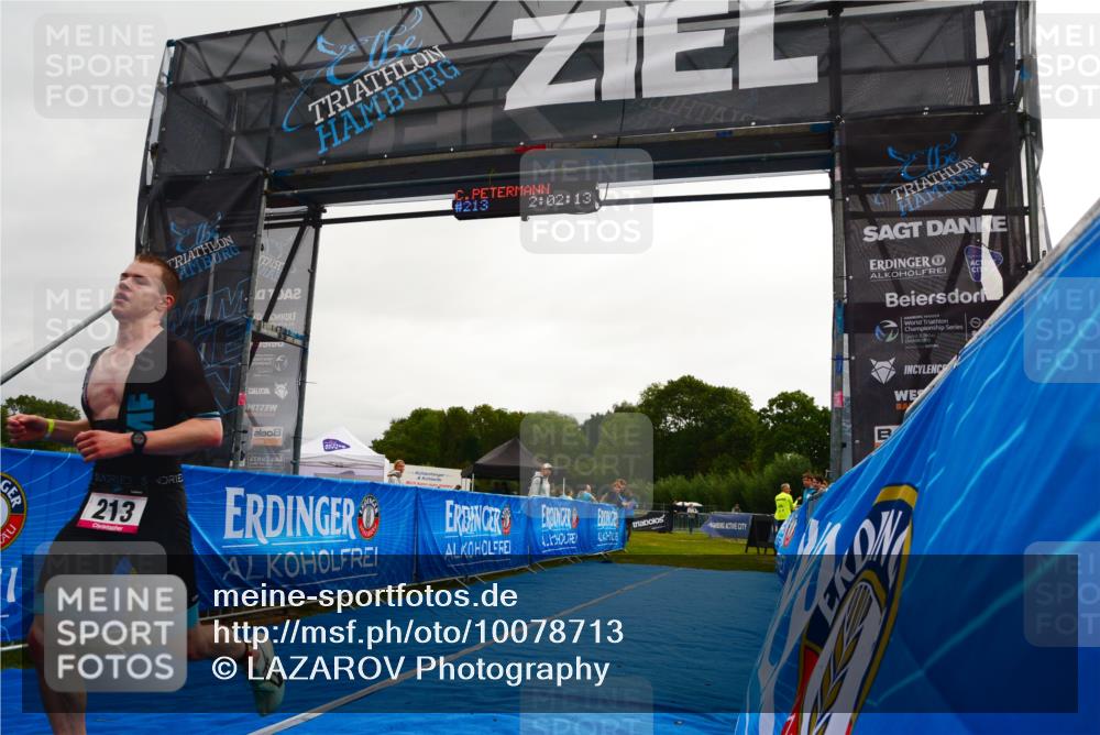30.08.2026 - Elbe Triathlon Hamburg LAZAROV Photography http://msf.ph/oto/10078713 30.08.2026 10:02:13 Ziel 213 meine-sportfotos.de