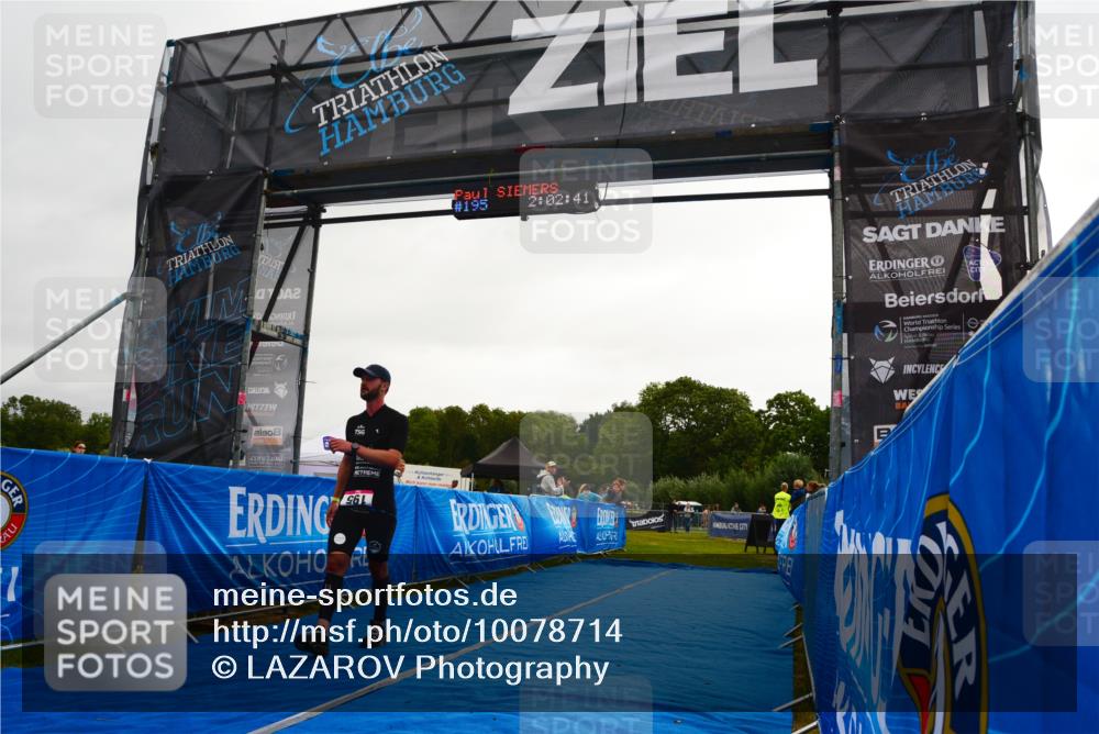 30.08.2026 - Elbe Triathlon Hamburg LAZAROV Photography http://msf.ph/oto/10078714 30.08.2026 10:02:41 Ziel 195 meine-sportfotos.de