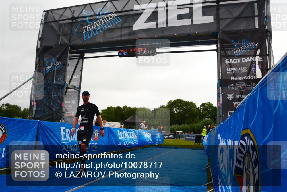 30.08.2026 - Elbe Triathlon Hamburg LAZAROV Photography http://msf.ph/oto/10078717 30.08.2026 10:02:41 Ziel 195 meine-sportfotos.de