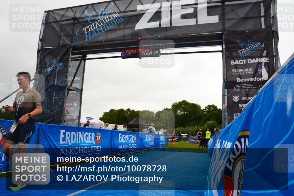 30.08.2026 - Elbe Triathlon Hamburg LAZAROV Photography http://msf.ph/oto/10078728 30.08.2026 10:03:35 Ziel 217 meine-sportfotos.de