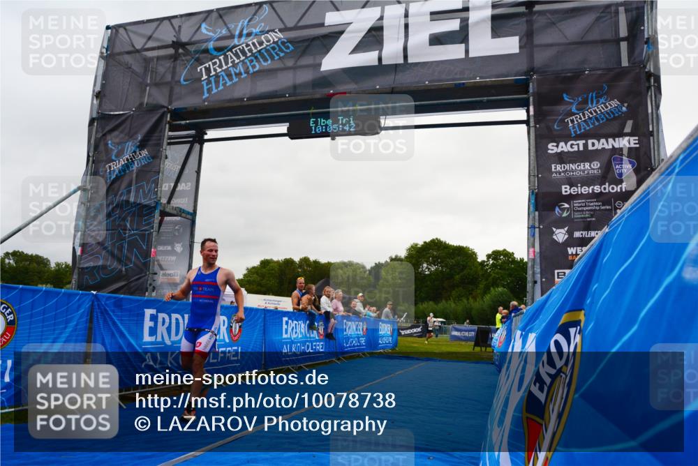 30.08.2026 - Elbe Triathlon Hamburg LAZAROV Photography http://msf.ph/oto/10078738 30.08.2026 10:05:43 Ziel 204 meine-sportfotos.de