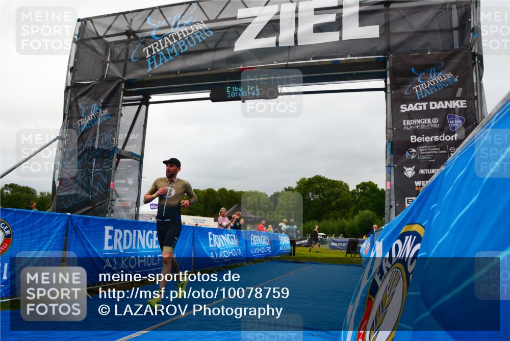 30.08.2026 - Elbe Triathlon Hamburg LAZAROV Photography http://msf.ph/oto/10078759 30.08.2026 10:08:43 Ziel 219 meine-sportfotos.de