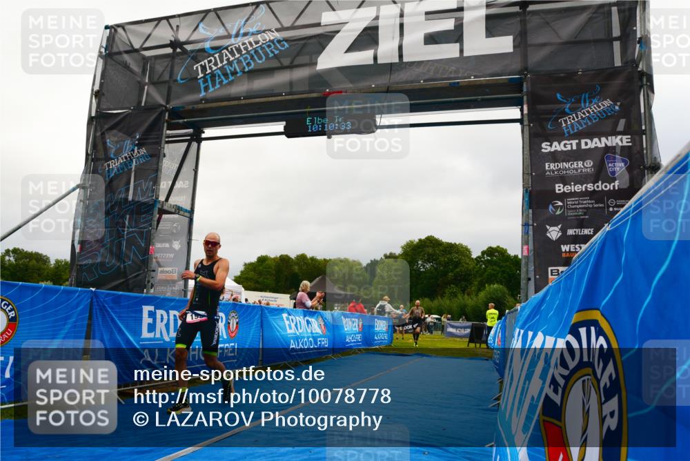 30.08.2026 - Elbe Triathlon Hamburg LAZAROV Photography http://msf.ph/oto/10078778 30.08.2026 10:10:34 Ziel 193, 221 meine-sportfotos.de