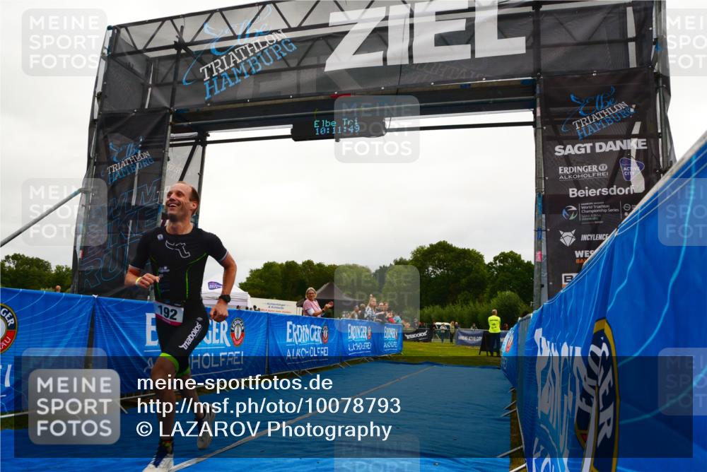 30.08.2026 - Elbe Triathlon Hamburg LAZAROV Photography http://msf.ph/oto/10078793 30.08.2026 10:11:50 Ziel 192 meine-sportfotos.de
