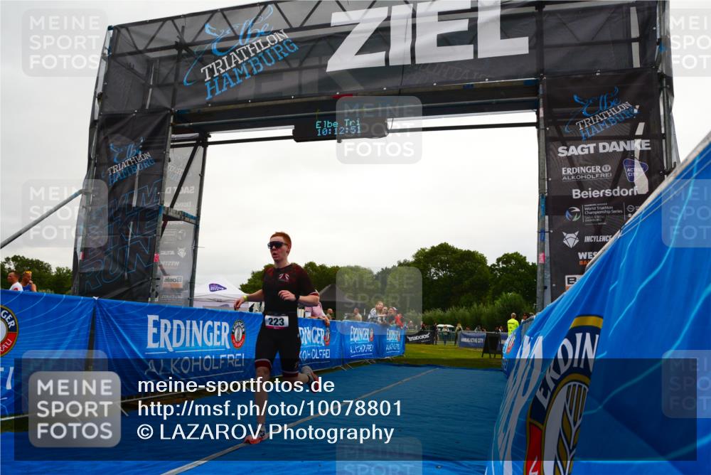 30.08.2026 - Elbe Triathlon Hamburg LAZAROV Photography http://msf.ph/oto/10078801 30.08.2026 10:12:53 Ziel 223 meine-sportfotos.de