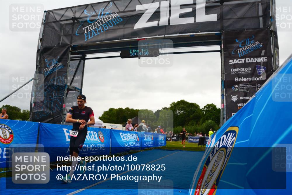 30.08.2026 - Elbe Triathlon Hamburg LAZAROV Photography http://msf.ph/oto/10078825 30.08.2026 10:14:31 Ziel 232, 238 meine-sportfotos.de