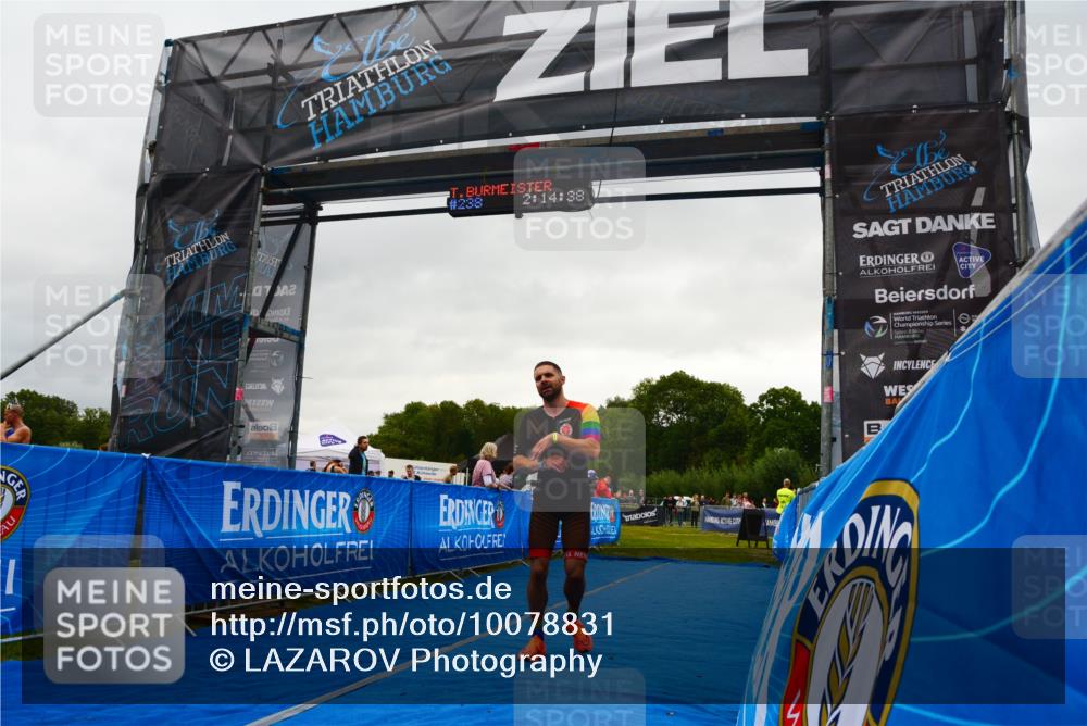 30.08.2026 - Elbe Triathlon Hamburg LAZAROV Photography http://msf.ph/oto/10078831 30.08.2026 10:14:37 Ziel 238 meine-sportfotos.de