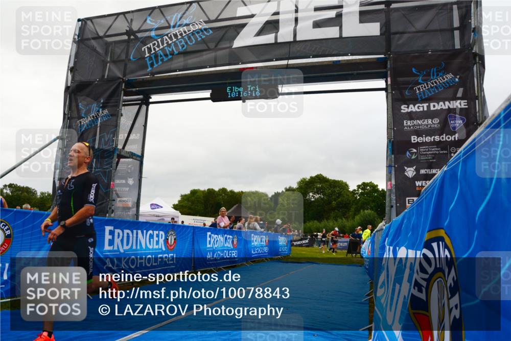 30.08.2026 - Elbe Triathlon Hamburg LAZAROV Photography http://msf.ph/oto/10078843 30.08.2026 10:16:16 Ziel 191 meine-sportfotos.de