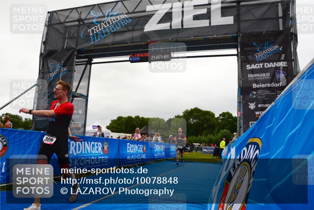 30.08.2026 - Elbe Triathlon Hamburg LAZAROV Photography http://msf.ph/oto/10078848 30.08.2026 10:17:07 Ziel 230, 309 meine-sportfotos.de