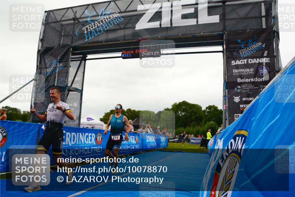30.08.2026 - Elbe Triathlon Hamburg LAZAROV Photography http://msf.ph/oto/10078870 30.08.2026 10:17:40 Ziel 210, 272 meine-sportfotos.de