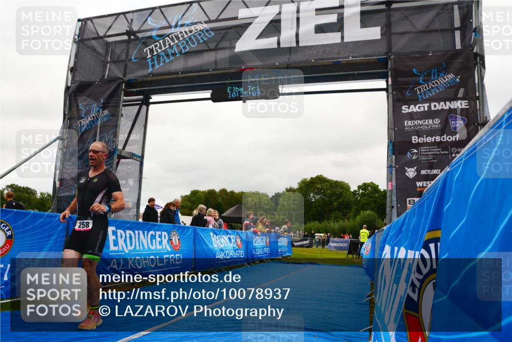 30.08.2026 - Elbe Triathlon Hamburg LAZAROV Photography http://msf.ph/oto/10078937 30.08.2026 10:25:10 Ziel 258 meine-sportfotos.de