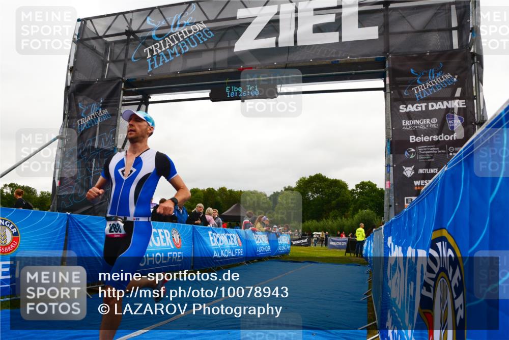 30.08.2026 - Elbe Triathlon Hamburg LAZAROV Photography http://msf.ph/oto/10078943 30.08.2026 10:26:01 Ziel 288 meine-sportfotos.de