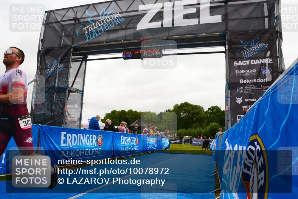 30.08.2026 - Elbe Triathlon Hamburg LAZAROV Photography http://msf.ph/oto/10078972 30.08.2026 10:27:58 Ziel 307 meine-sportfotos.de