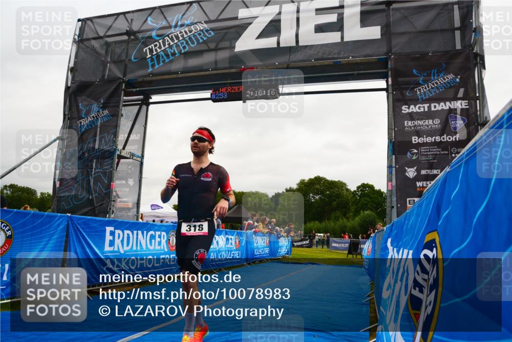 30.08.2026 - Elbe Triathlon Hamburg LAZAROV Photography http://msf.ph/oto/10078983 30.08.2026 10:28:17 Ziel 253, 318 meine-sportfotos.de