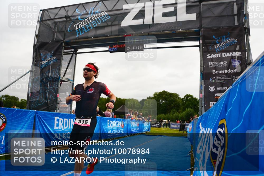 30.08.2026 - Elbe Triathlon Hamburg LAZAROV Photography http://msf.ph/oto/10078984 30.08.2026 10:28:17 Ziel 253, 318 meine-sportfotos.de